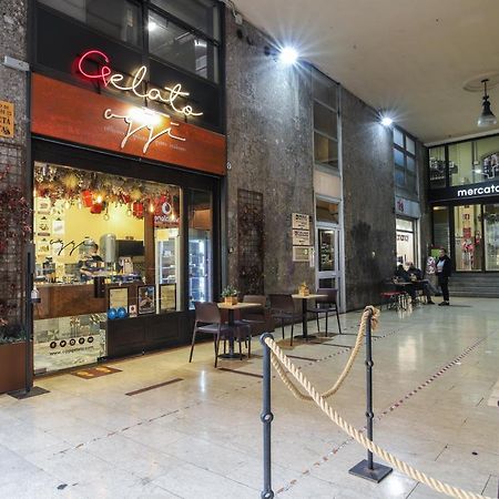 Central Apartment Close To Food And Shopping Bolonha Exterior foto