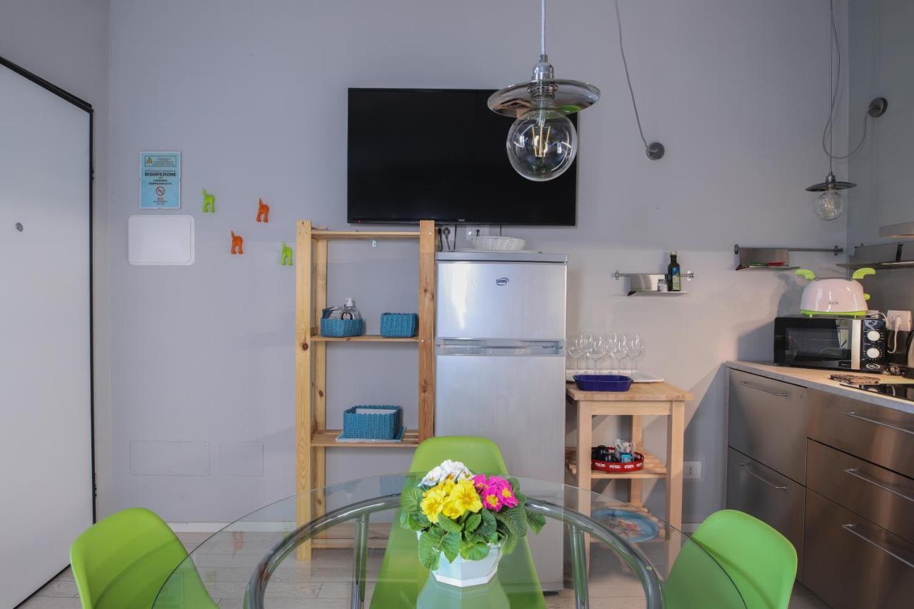 Central Apartment Close To Food And Shopping Bolonha Exterior foto